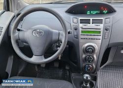 Toyota yaris ii 1.3 benzyna 2009 - Obrazek 4