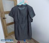 Czarna sukienka - Obrazek 1