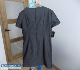 Czarna sukienka - Obrazek 2