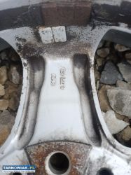 Sprzedam felgi w bardzo dobrym stanie polecam - Obrazek 2