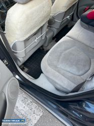 Syndyk sprzeda samochód Citroen C5 z 2006 roku - Obrazek 4