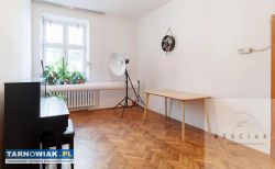 Przestronne 3-pokojowe mieszkanie z balkonem - Obrazek 2