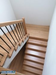 Schody drewniane, szczotkowanie - Obrazek 2