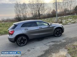 Sprzedam mercedes GLA 2.0 benzyna - Obrazek 2