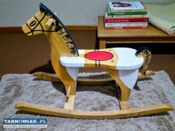 Drewniany konik na biegunach - Obrazek 1