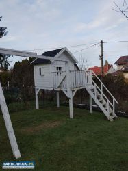 Domek ogrodowy dla dzieci na podwyższeniu – drewni - Obrazek 1