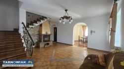 Dom pełen charakteru w stylu polskiego dworu - Obrazek 3