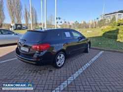 Opel Astra J 1.7 cdti Sport Tourer - Obrazek 4
