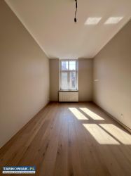 Po generalnym remoncie, 3 pokoje | 45 m², 1 piętro - Obrazek 3