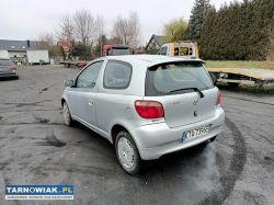 Toyota yaris 1.3 00r - Obrazek 3