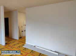 Malowanie wnętrz, Montaż tapet - Obrazek 4