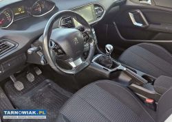 Peugeot 308 t9 1.2 2018 - Obrazek 4