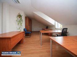 Lokal 180m2 z parkingiem - Obrazek 2