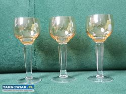 Zabytkowy kieliszek do likieru wina PRL Remery - Obrazek 1