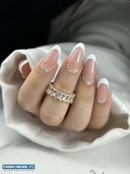 Manicure hybrydowy i żelowy - Obrazek 1