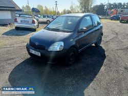 Toyota yaris 1.0 04r - Obrazek 2