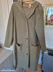 Sweter oliwkowy - Obrazek 1