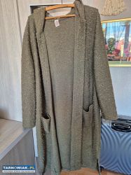 Sweter oliwkowy - Obrazek 2