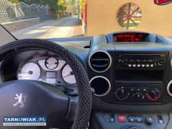 Peugeot Partner 2010 r - przebieg 211 500, diesel - Obrazek 4