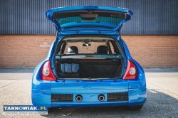 Renault Clio II V6 Samochód sportowy - Obrazek 2