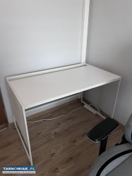 białe Biurko na kółkach, wnęka na kable - Obrazek 1