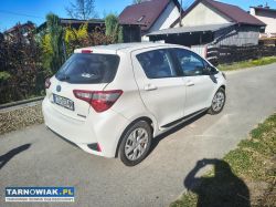 Toyota yaris 1.5 hybrid  2017 rok - Obrazek 3