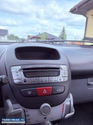 Sprzedam toyote aygo 1.0 2009 rok stan igła - Obrazek 3