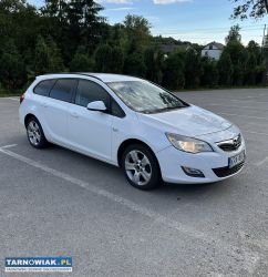 Opel astra j 1.7 diesel 2011r - Obrazek 2