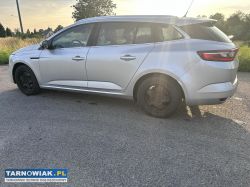 Renault megane IV 1.5 115km - Obrazek 3