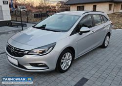 Opel astra 2019 - Obrazek 2