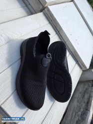 Nowe buty czarne materiałowe rozmiar 40 - Obrazek 1