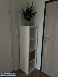 Regał IKEA z koszykiem - Obrazek 1