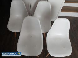 Krzesła białe - Obrazek 2