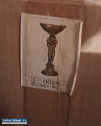 Chłopiec z misą - laminat - Obrazek 1