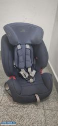 Fotelik samochodowy Britax w kolorze niebieskim - Obrazek 1