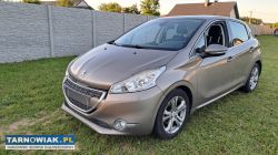 Peugeot 208 1.2 benz 12r - Obrazek 1