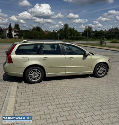 Volvo v50 1.6 diesel 2007r - Obrazek 2