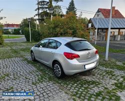 Opel astra j 2010r. 1.4turbo 120km - Obrazek 2