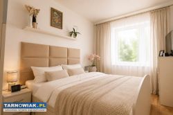 72m2 Centrum! 1 piętro , 3 pokoje, niski blok - Obrazek 2