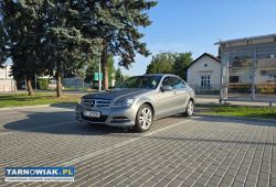Piękny Mercedes Klasy C - Obrazek 4