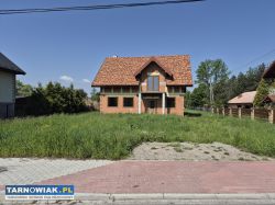 Dom z dużą działką i stawem – Strzelce Wielkie - Obrazek 1