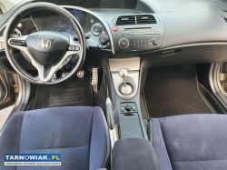 Honda civic -ufo-2008 rok 1.8 benzyna - Obrazek 3