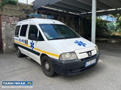 Sprzedam Peugeot Expert 2006r. zabudowa ambulans - Obrazek 1