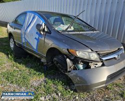 Sprzedam Honda Civic 2007r. uszkodzona - Obrazek 2