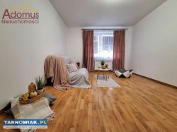 44 m2, 2 pokoje w centrum z garażem - Obrazek 1