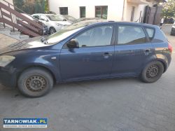 Kia ceed i 1.4 benzyna, 2008r. Uszkodzona - Obrazek 4