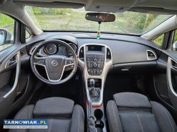 Opel astra j 2010r. 1.4turbo 120km stan bdb! - Obrazek 4