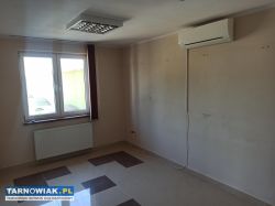 Lokale biurowe  220 m2 ew. podział / Magazyn - Obrazek 3