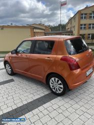 Sprzedam ładne Suzuki Swift 2005r . 1.3 benzyna - Obrazek 2