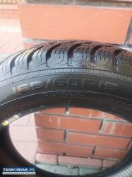 Opony zimowe Nokian 165/60/15 22r jak nowe - Obrazek 4